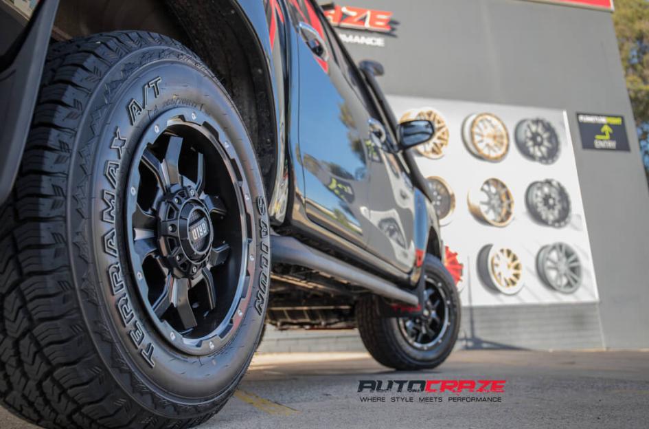 TOYOTA HILUX N80 4WD GD07 MATTE BLACK MILLED